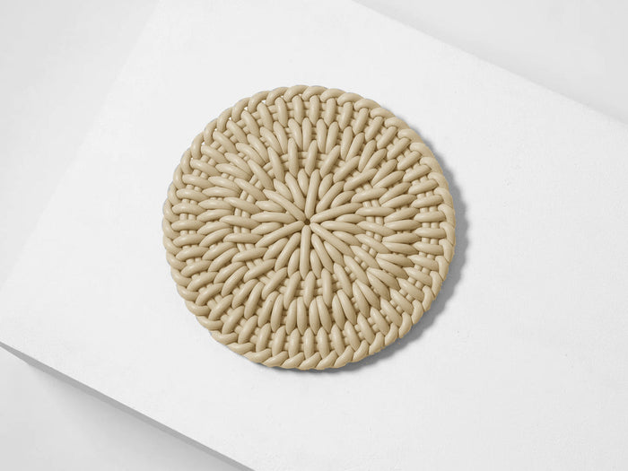Small / Monochrome Shell