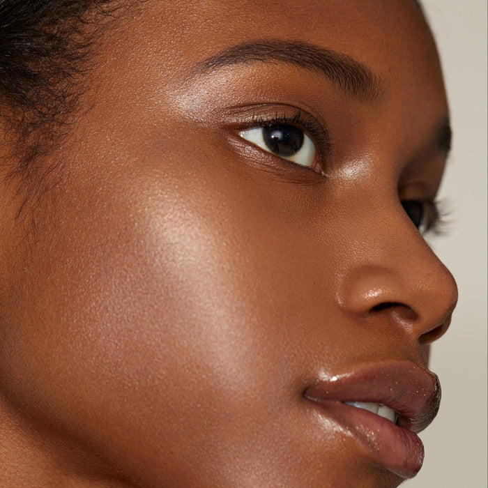 Cream Highligher - Makeup - Minori - MINORI_CREAMHIGHLIGHTER_CHAMPAGNE_01_HR - The Detox Market | Champagne