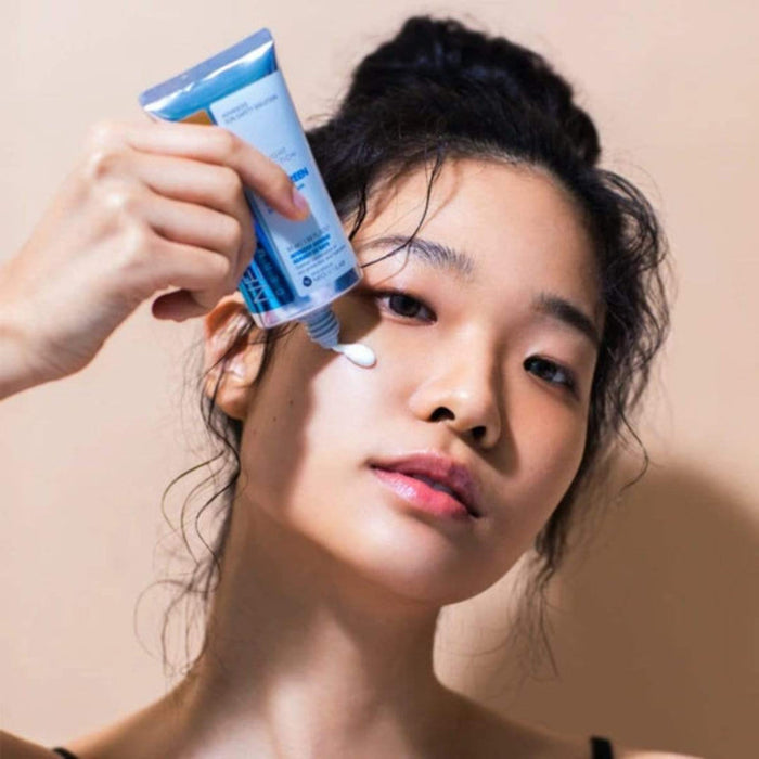 Day-Light Protection Airy Sunscreen SPF50 - Korean-Skincare