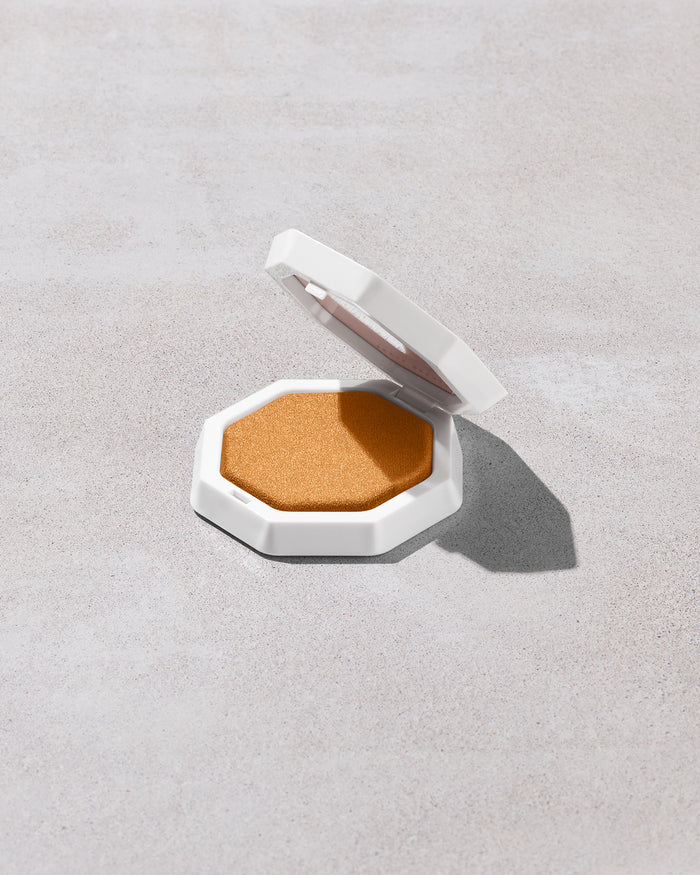 Demi'glow Light-Diffusing Highlighter — Rich Hunnie