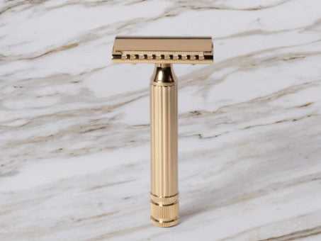 Fatip L'Ibrido safety razor with open and closed comb sides, gold finish