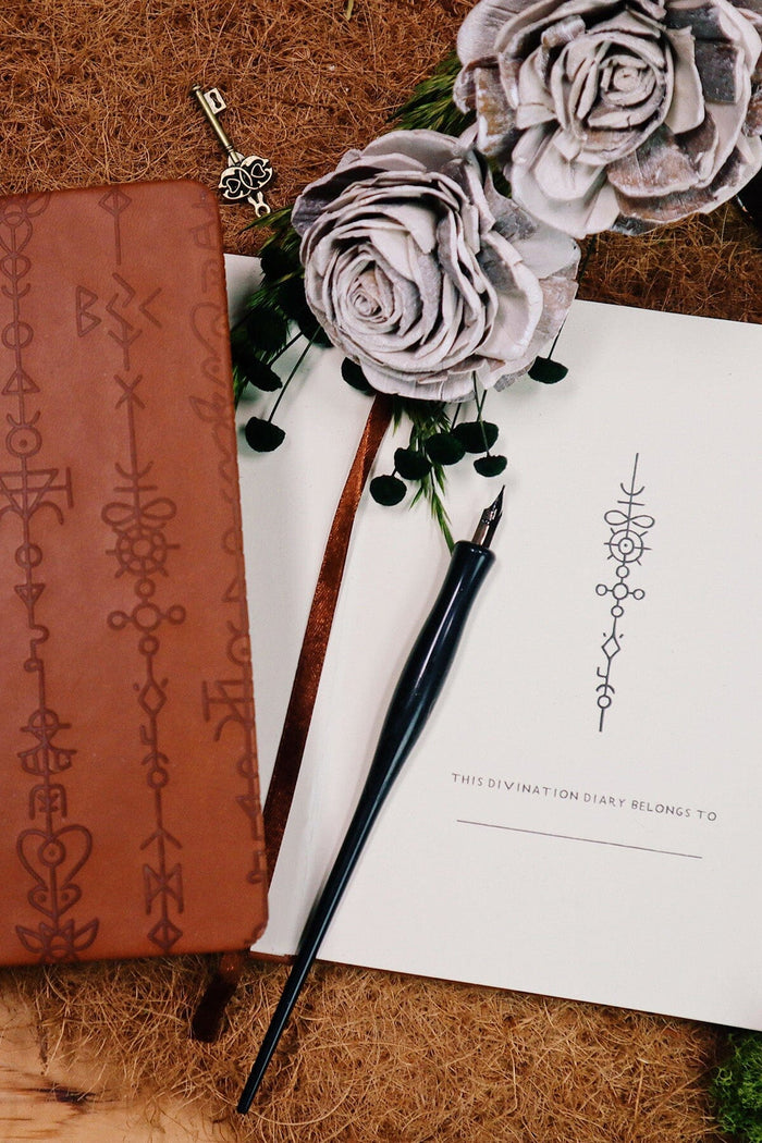 Green Glyphs Divination Diary - Tarot Journal - Oracle Reading Log -  - Journal