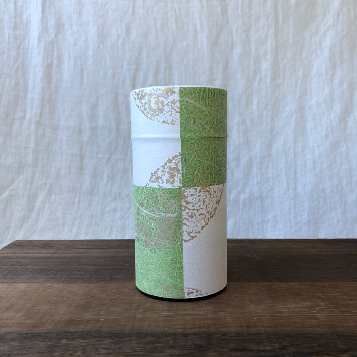 Okumura Seikan: Green Tea in Tea Can, Washi Paper - Gold leaf spring green　讃香　若葉