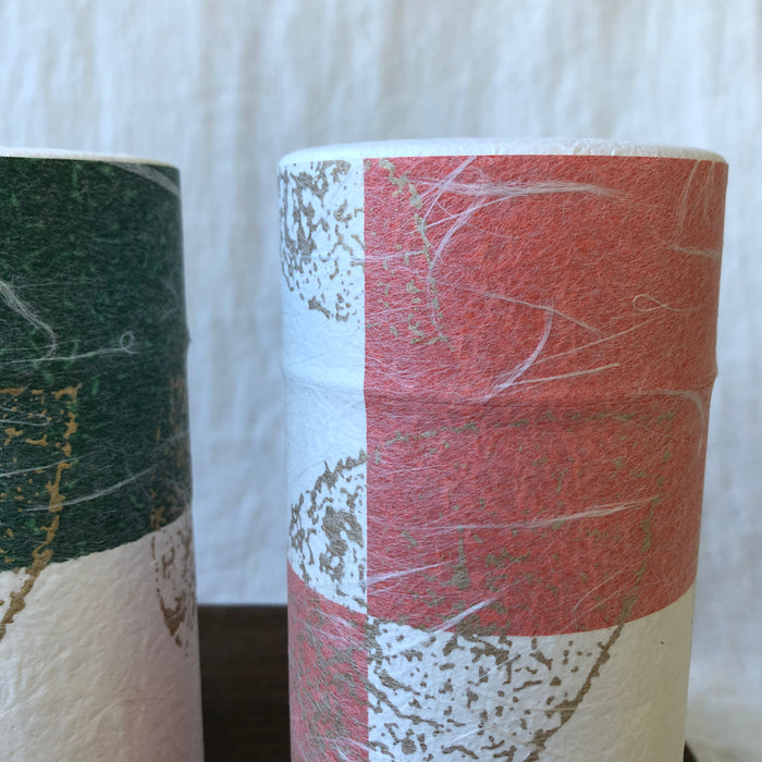 Okumura Seikan: Green Tea in Tea Can, Washi Paper - Gold leaf crimson　讃香　朱