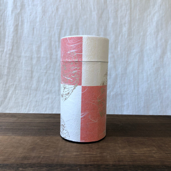 Okumura Seikan: Green Tea in Tea Can, Washi Paper - Gold leaf crimson　讃香　朱