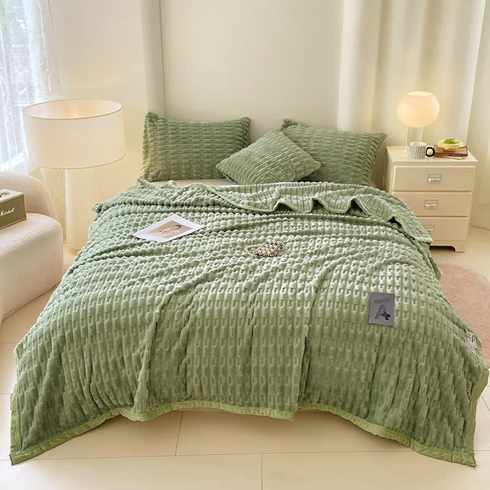 Green / 27"W x 39"L