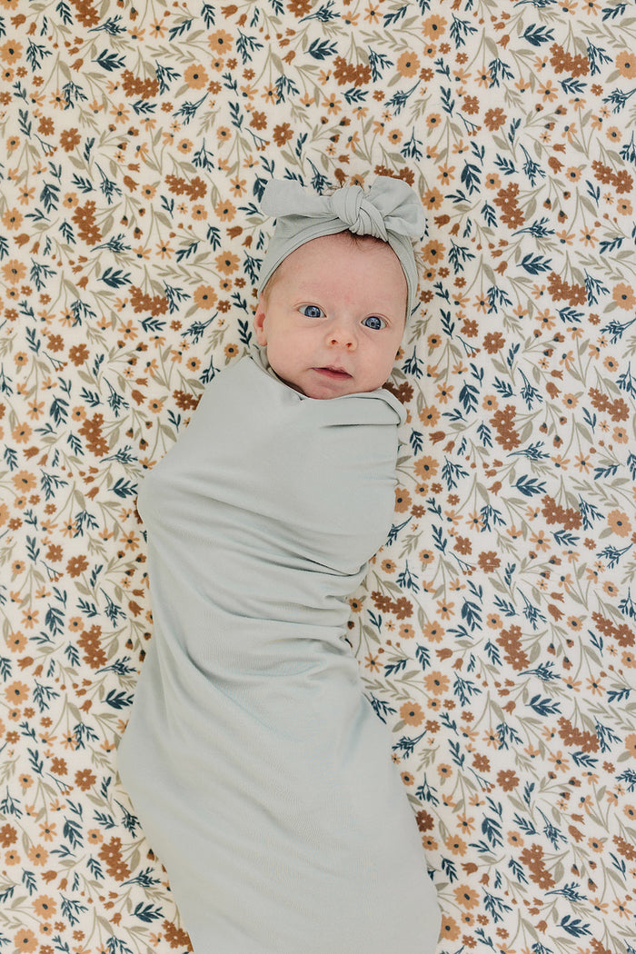 Mebie Baby Bamboo Stretch Swaddle. Gender Neutral for take home outfits and swaddling newborns.