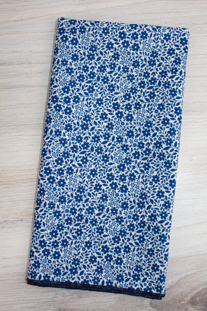 Sweet Nothings Meadow Floral Napkins in Navy