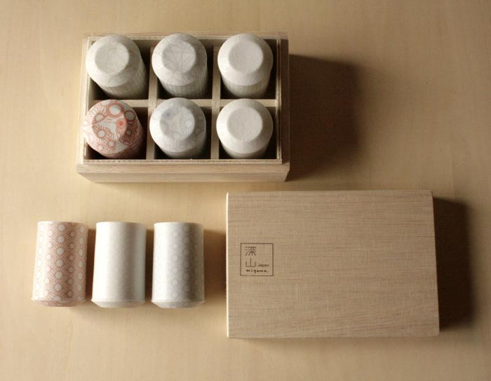 Yamani - Miyama Tableware: Sasasa Guinomi Shot Glass 6-Piece Set with Wooden Gift Box - Yunomi.life